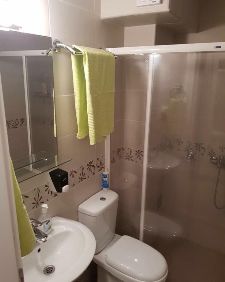 Holiday Wing Apartments Ягодина Экстерьер фото